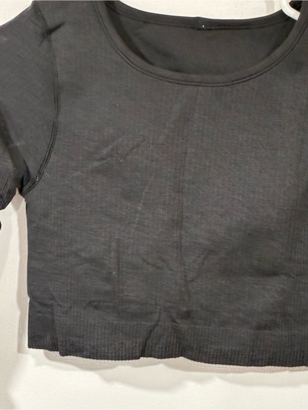 Lululemon Black Ribbed Cropped Under Layer Long Sleeve Athletic Top Size 6 - Picture 2 of 5